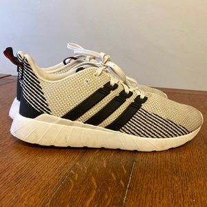 Adidas Running shoe 9.5